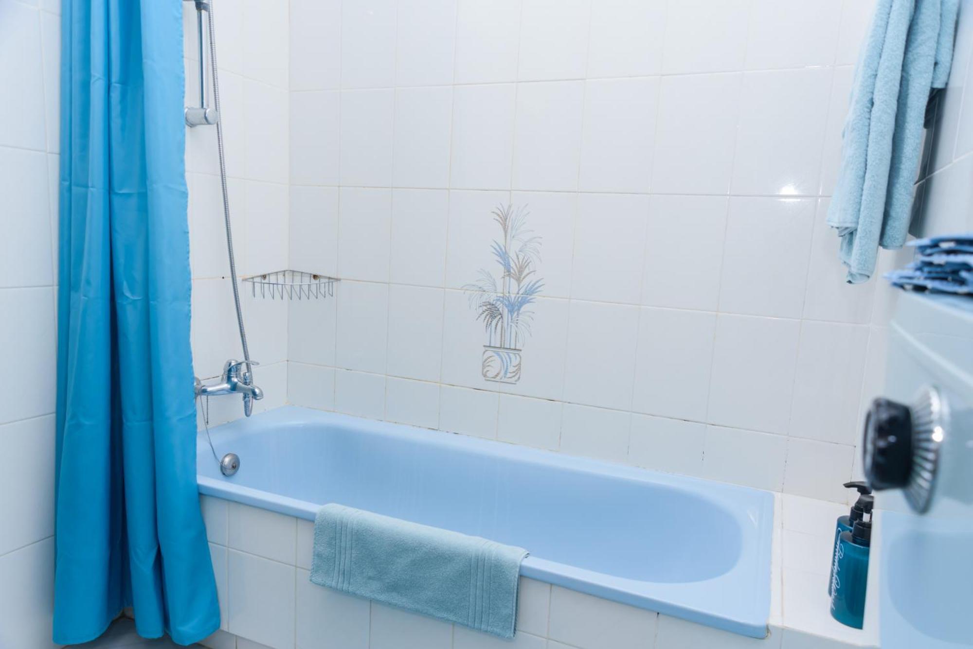 Hillside With Sea View & Fibre Internet Apartamento