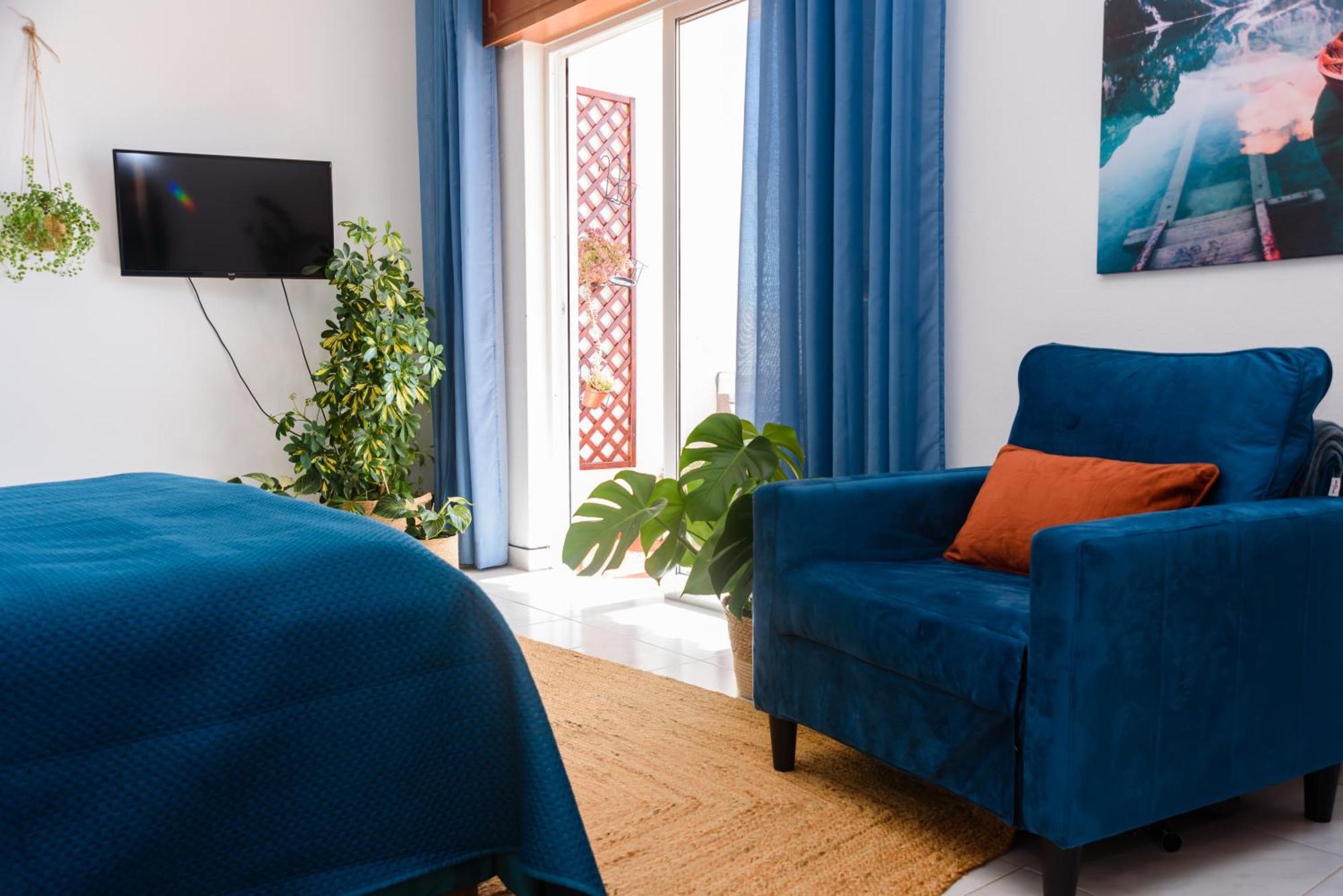 Hillside With Sea View & Fibre Internet Apartamento